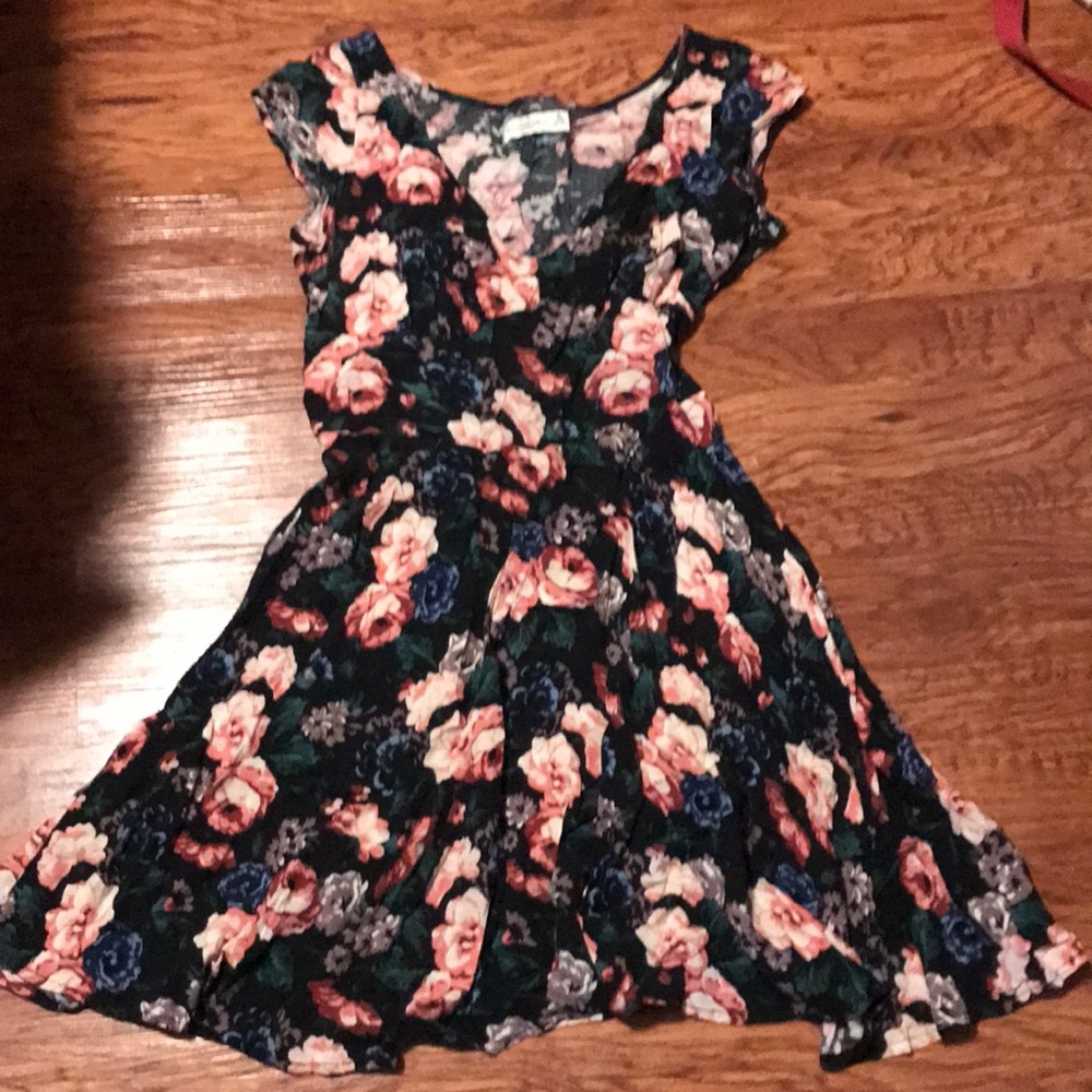Abercrombie floral summer dress